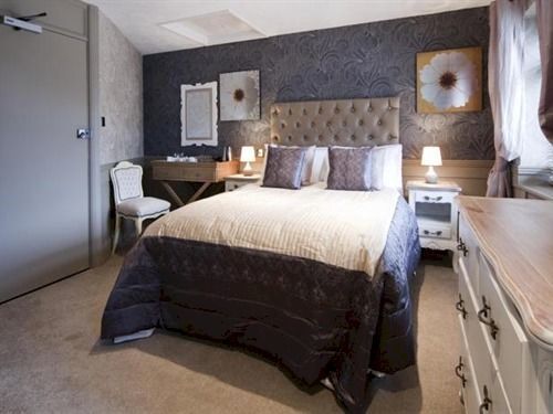 The Blue Anchor 3* Feering